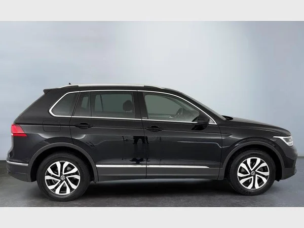 Volkswagen Tiguan (2022) — foto 23 van 29