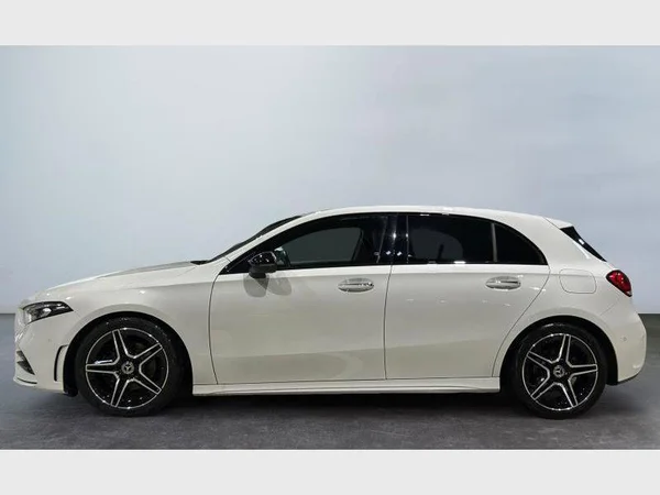 Mercedes-Benz A 200 (2022) — foto 28 van 30