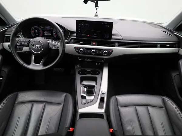 Audi A4 (2023) — foto 45 van 45