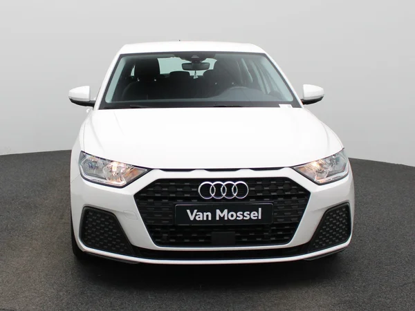 Audi A1 Sportback (2023) — foto 34 van 43