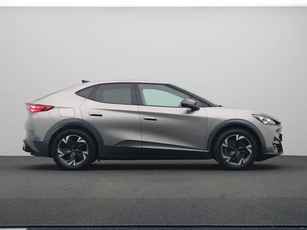 CUPRA Tavascan (2024) — foto 18 van 20
