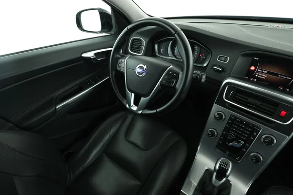 Volvo V60 (2017) — foto 4 van 16