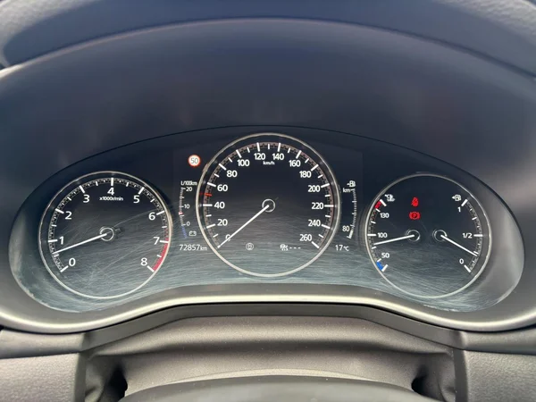 MAZDA 3 Hatchback (2021) — foto 2 van 20