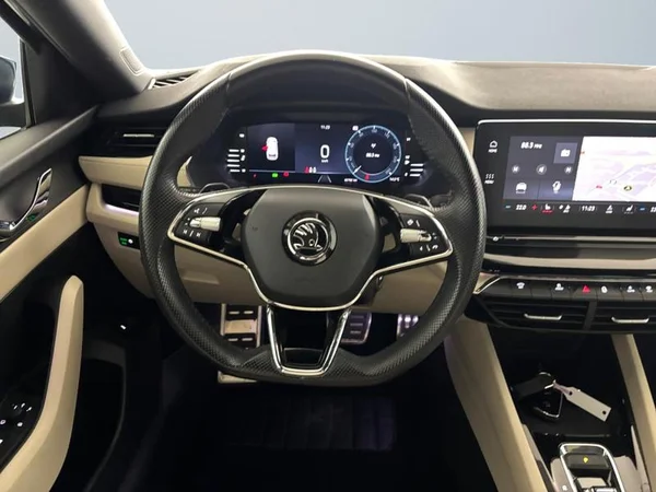 SKODA Octavia Combi (2023) — foto 5 van 17