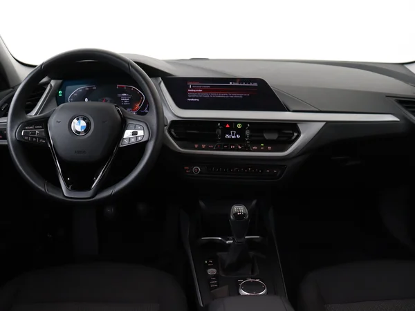 BMW 116 (2023) — foto 27 van 27