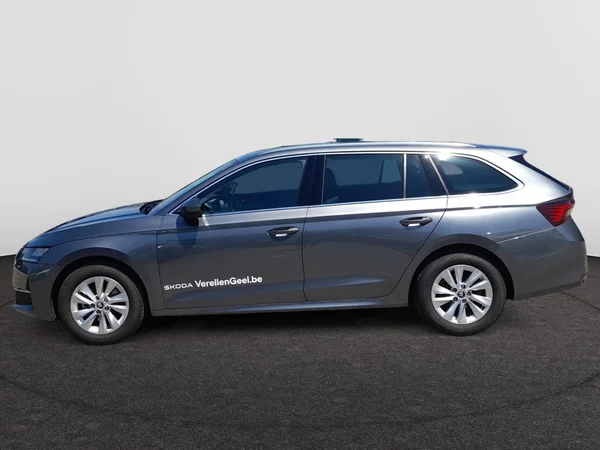SKODA Octavia Combi (2025) — foto 23 van 23