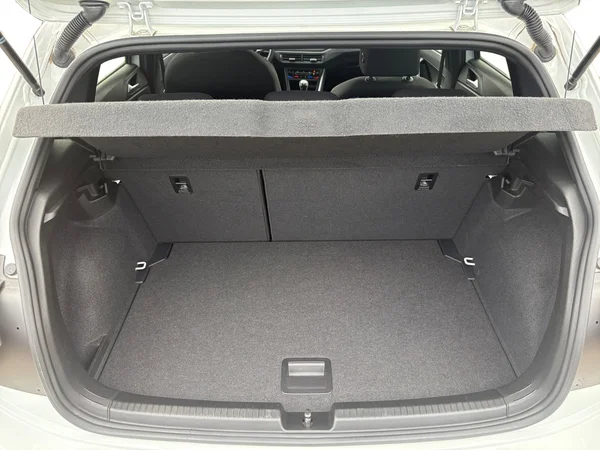 VOLKSWAGEN Polo (2023) — foto 11 van 21