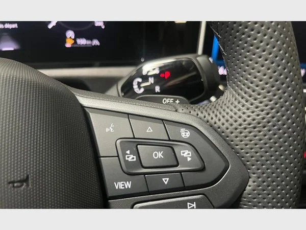 VOLKSWAGEN Tiguan (2026) — foto 5 van 29