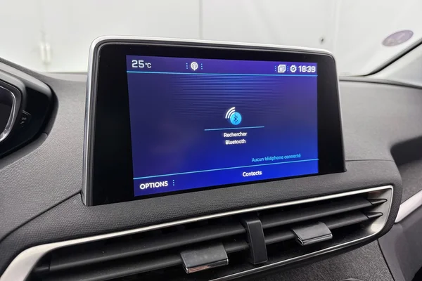 Peugeot 3008 (2018) — foto 5 van 33