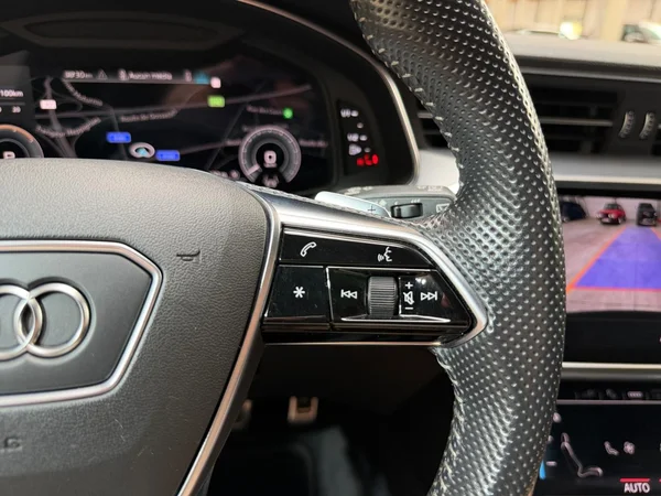 AUDI A6 SW PHEV (2021) — foto 8 van 17