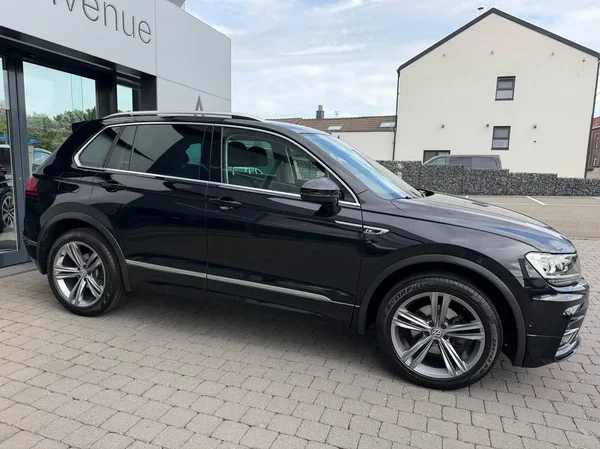 Volkswagen Tiguan (2019) — foto 14 van 24