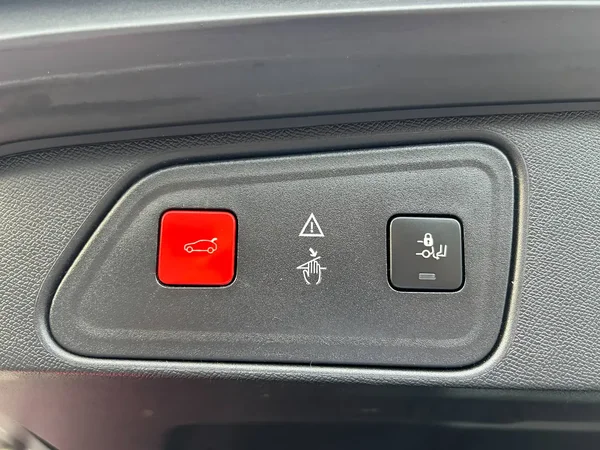 Peugeot 3008 (2018) — foto 9 van 22