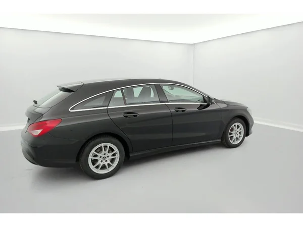 MERCEDES-BENZ CLA 200 (2019) — foto 34 van 36