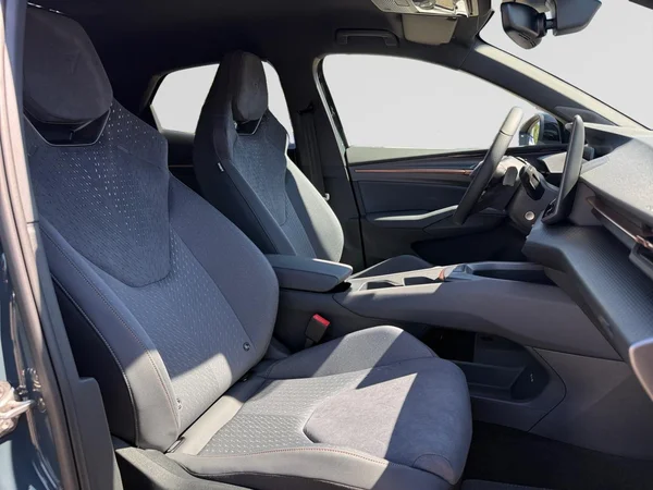 CUPRA Raval (2026) — foto 8 van 20