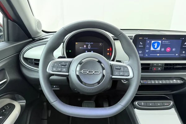 Fiat 600 (2025) — foto 2 van 18