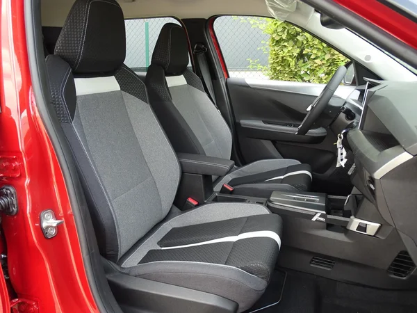 Opel Frontera (2025) — foto 6 van 28
