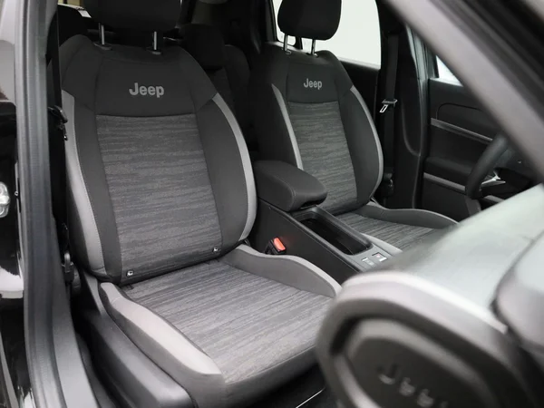 Jeep Avenger (2024) — foto 32 van 45