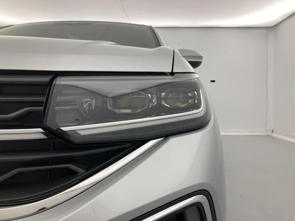 VOLKSWAGEN T-Cross (2025) — foto 3 van 36