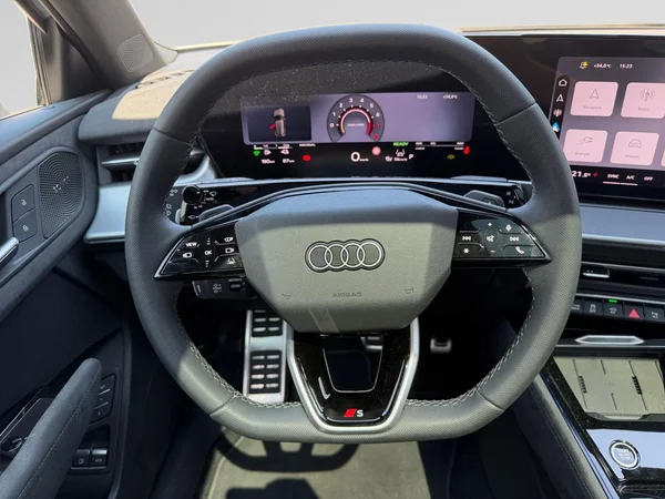 AUDI Q3 SUV e-hybrid (PHEV) (2025) — foto 4 van 23