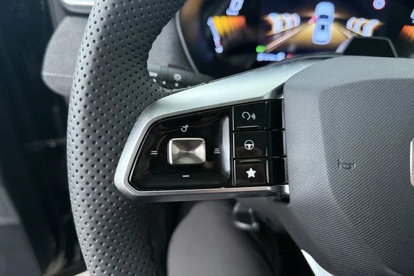 MG ZS Hybrid+ (HEV) (2026) — foto 6 van 16