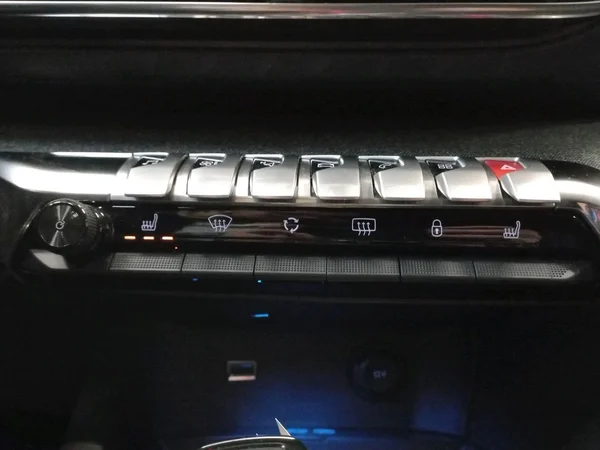 Peugeot 3008 (2021) — foto 8 van 20
