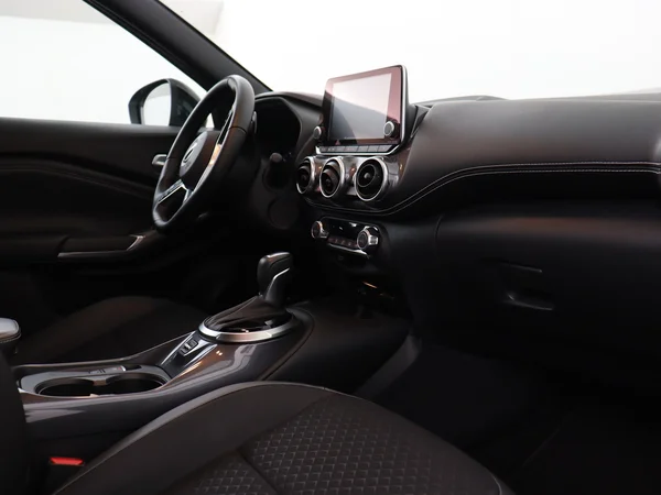 NISSAN Juke (2024) — foto 3 van 26