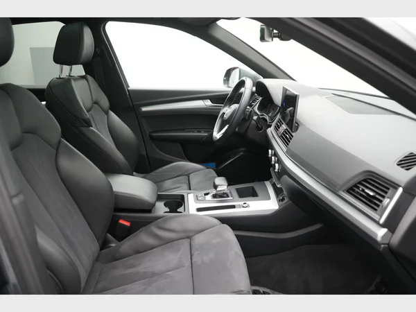 AUDI Q5 Sportback (2022) — foto 17 van 29