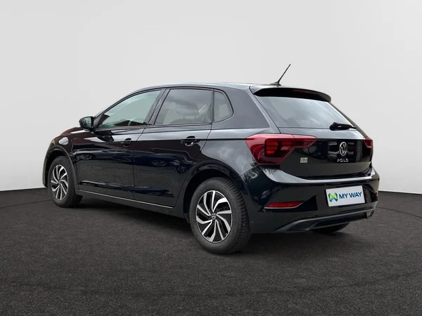 VOLKSWAGEN Polo (2022) — foto 2 van 23