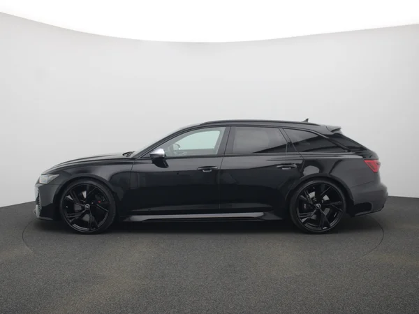 AUDI RS6 Avant (2022) — foto 14 van 19