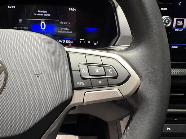 VOLKSWAGEN T-Cross (2025) — foto 3 van 19