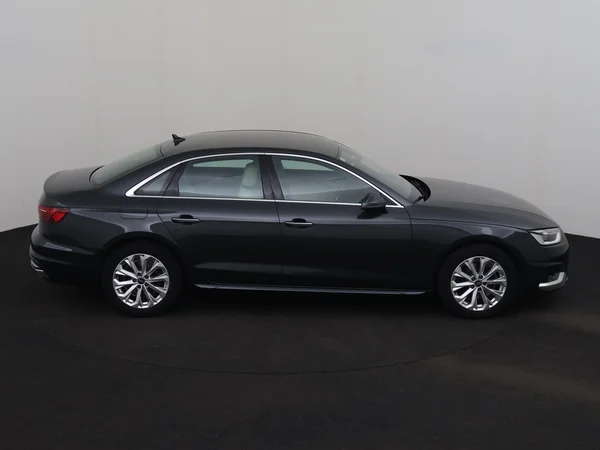AUDI A4 (2022) — foto 25 van 29