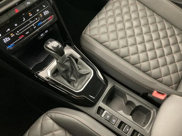 VOLKSWAGEN T-Roc Cabriolet (2025) — foto 33 van 48