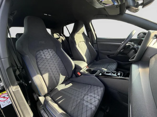 VOLKSWAGEN Golf VIII (2025) — foto 19 van 25