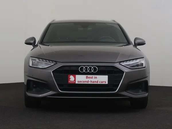 AUDI A4 (2022) — foto 28 van 30