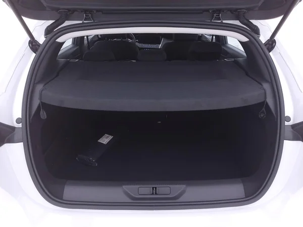 Peugeot 308 (2023) — foto 6 van 19