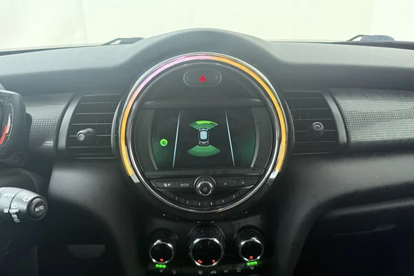 Mini Mini 5 Doors (F55) (2019) — foto 5 van 20