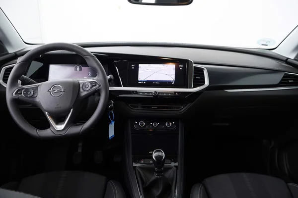 Opel Grandland (2024) — foto 3 van 71