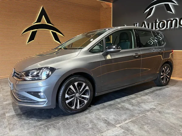 Volkswagen Golf (2020) — foto 18 van 28