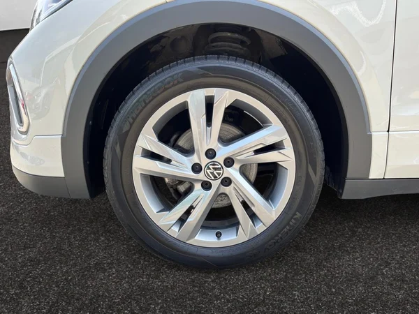 VOLKSWAGEN T-Cross (2024) — foto 14 van 22