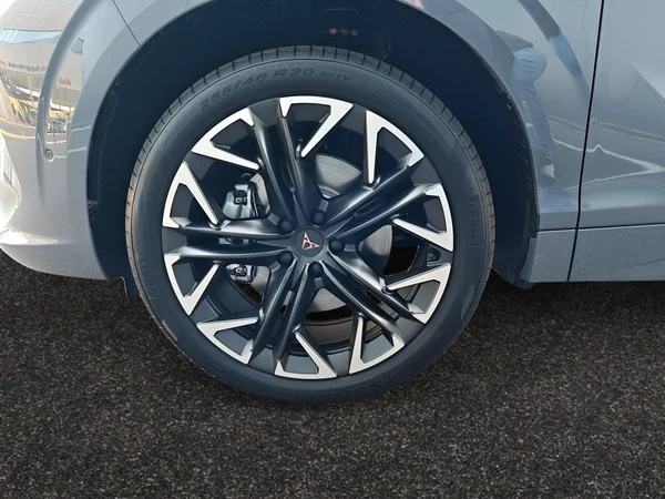 CUPRA Terramar e-Hybrid (PHEV) (2026) — foto 6 van 21