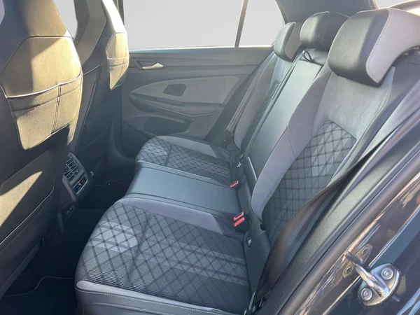 VOLKSWAGEN Golf VIII (2022) — foto 5 van 18