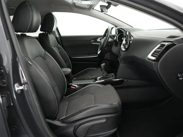 Kia XCeed (2024) — foto 4 van 22