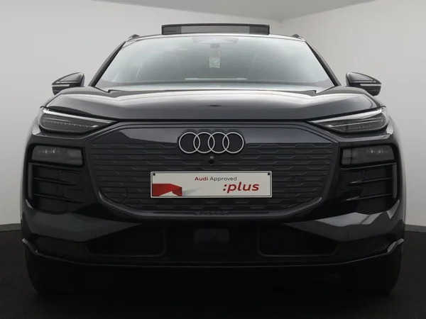 AUDI Q6 e-tron (2025) — foto 24 van 29