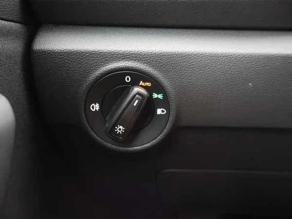 Volkswagen T-Roc (2023) — foto 13 van 25