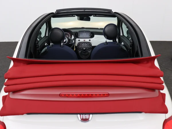 FIAT 500C (2022) — foto 19 van 26