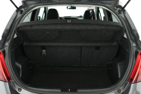 Toyota Yaris (2015) — foto 8 van 16