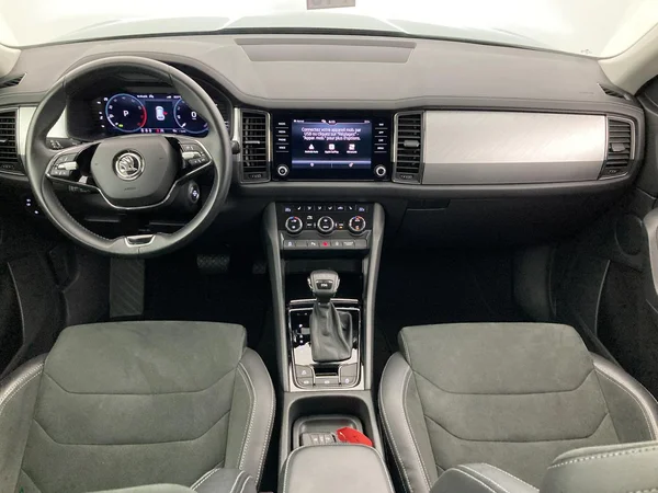 SKODA Kodiaq (2022) — foto 32 van 36
