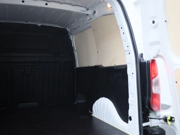 Peugeot Partner (2021) — foto 5 van 32