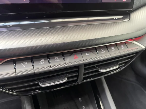 SKODA Octavia Combi (2026) — foto 11 van 12