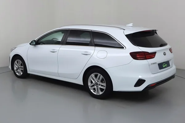 Kia Ceed SW (2020) — foto 23 van 33